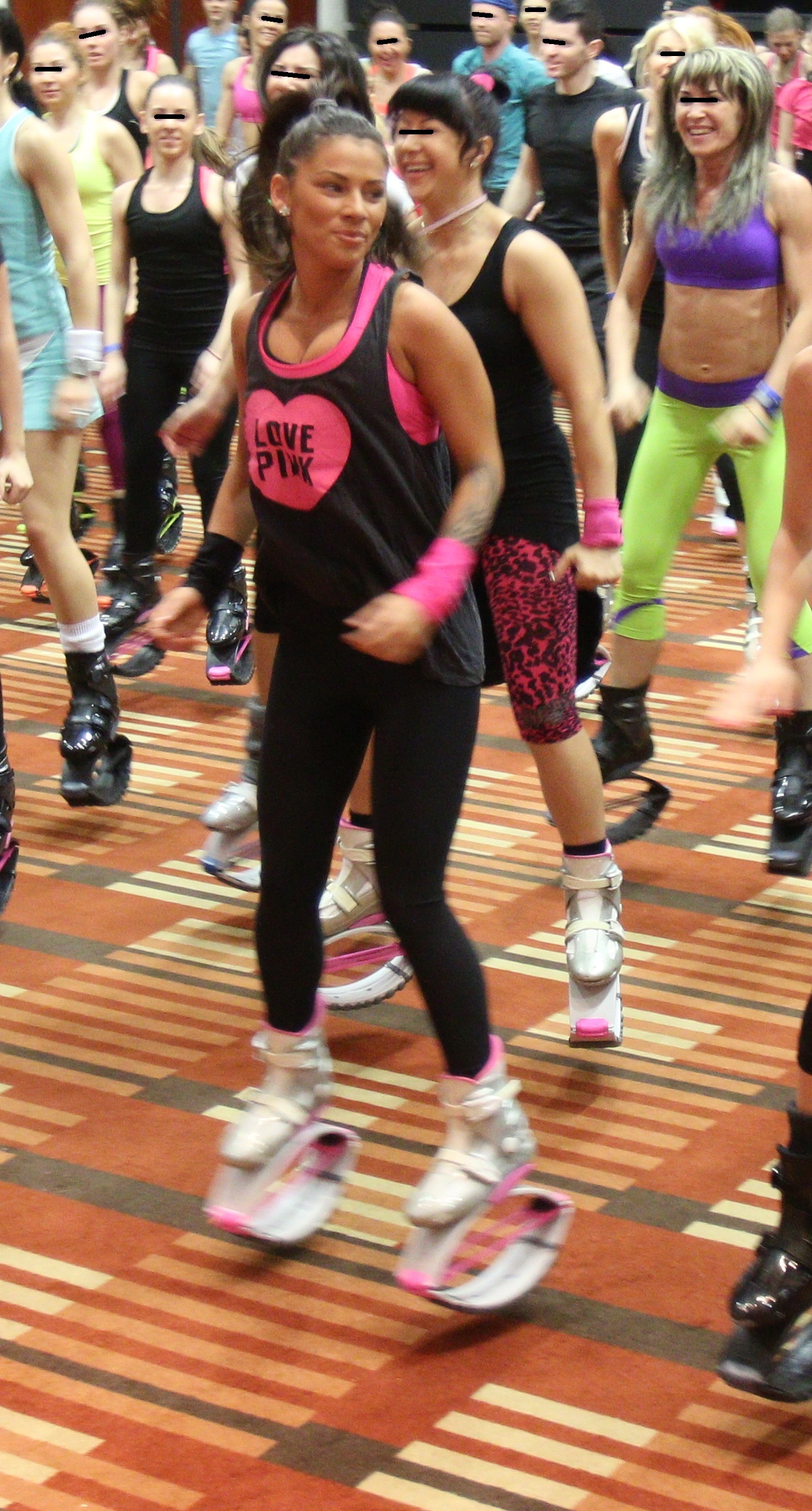 Vedeta a participat la o ora de Kangoo special organizata pentru a-i ajuta pe copiii bolnavi de cancer