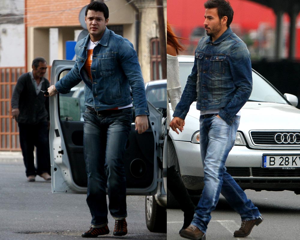 Amandoi au incercat combinatia jeansi si geaca de blugi