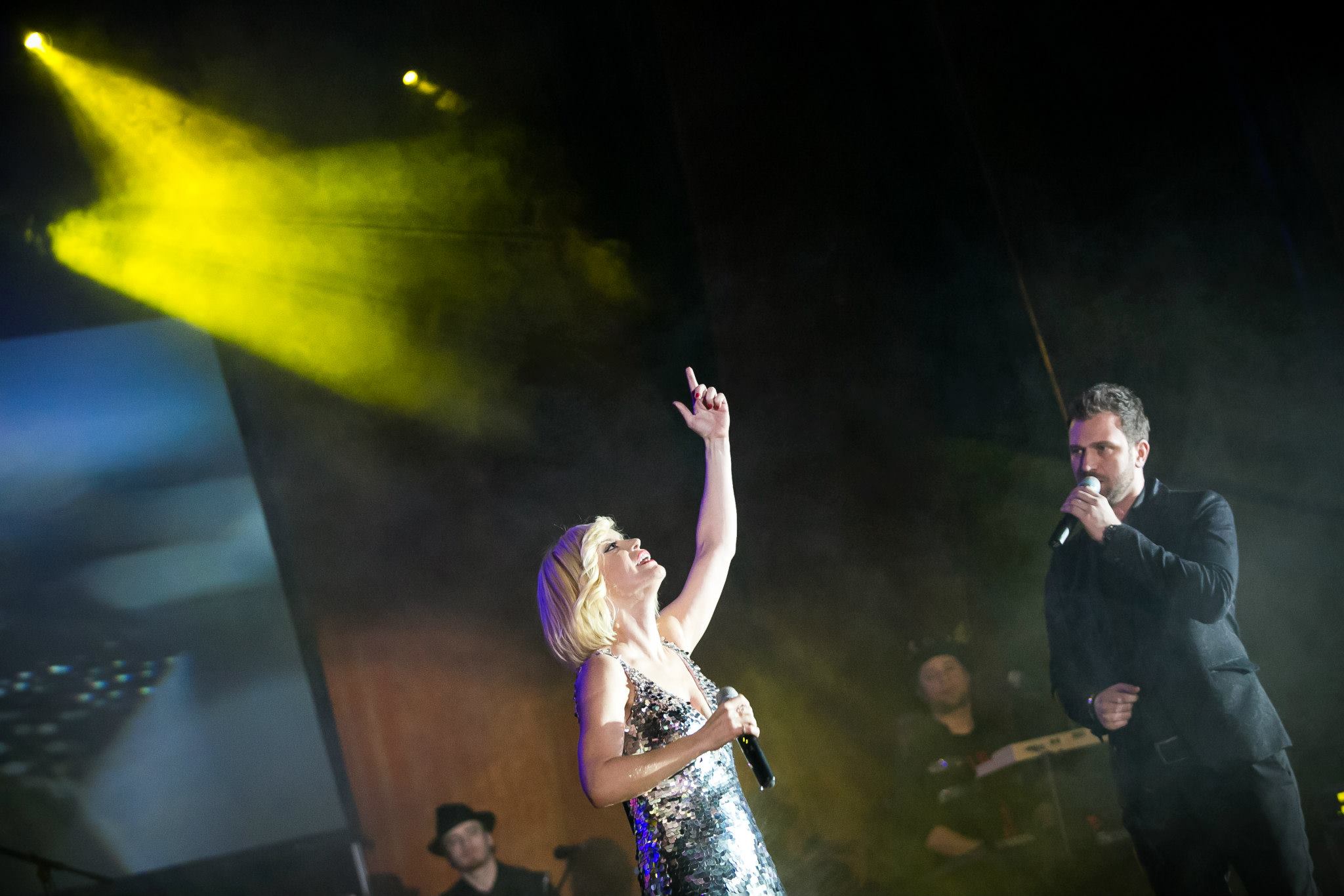 Marius canta acum pe aceeasi scena cu Loredana, mentorul sau de la 