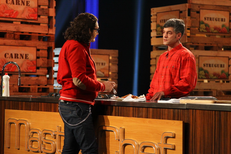 Argeseanul a cucerit juriul dupa ce a gatit prajitura cu bulion