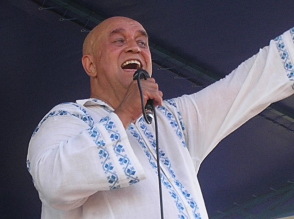 Artistul spune ca va relua concertele, in martie