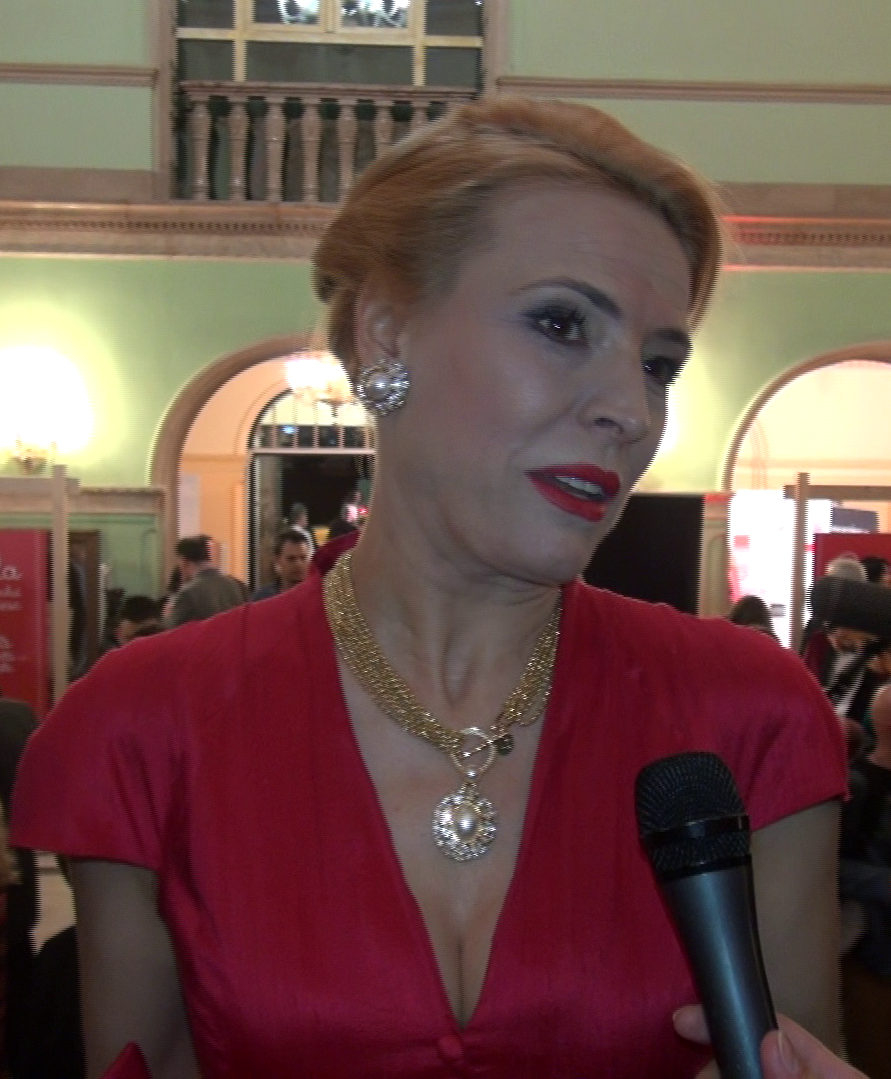 Monica Davidescu face recuperare pentru problemele la genunchi