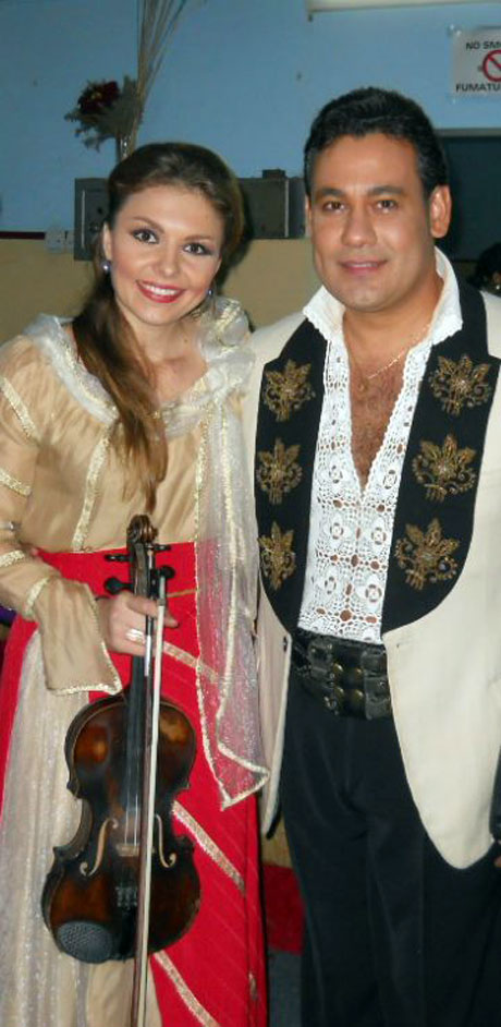 Ionut si sotia lui, Doinita, vor canta la nunta colegei si prietenei lor Ornela Pasare