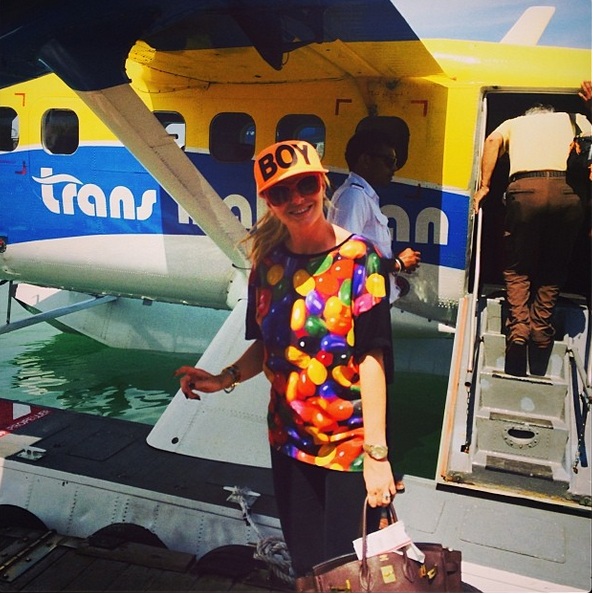 De cel putin doua ori pe an, Delia pleaca in vacanta