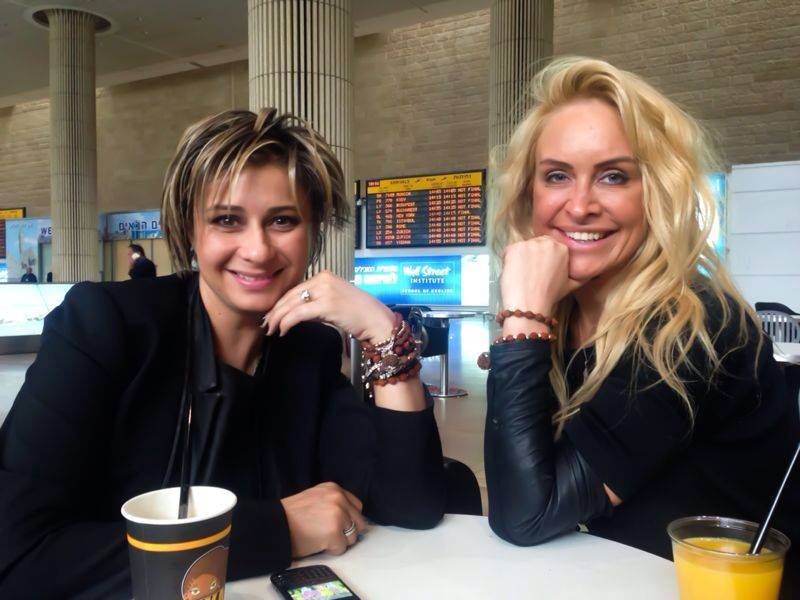 Si in viata de zi cu zi Vica mizeaza pe naturalete