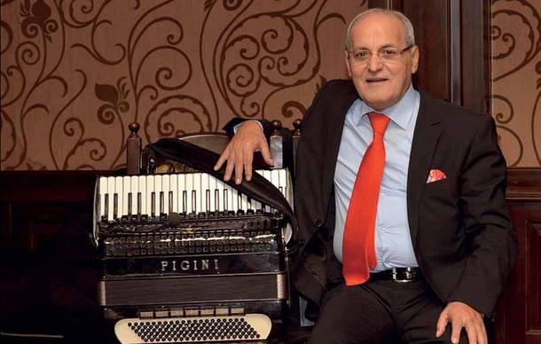 Nelu Ploiesteanu are in spate o cariera de aproape 50 de ani in muzica foto: Facebook