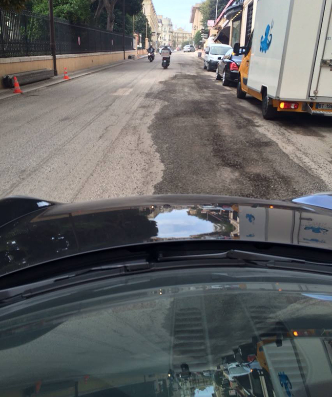 Asta a vazut Raduleasca pe geamul masinii