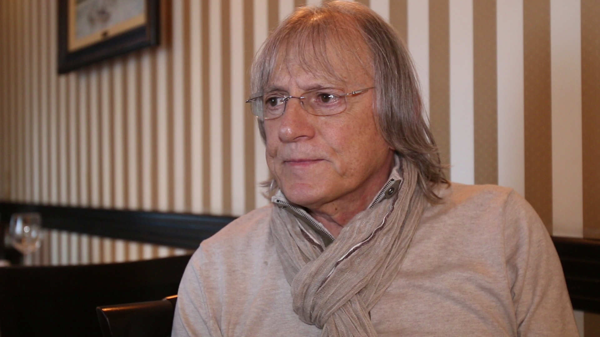 Mihai Constantinescu sufera foarte mult dupa pierderea surorii sale