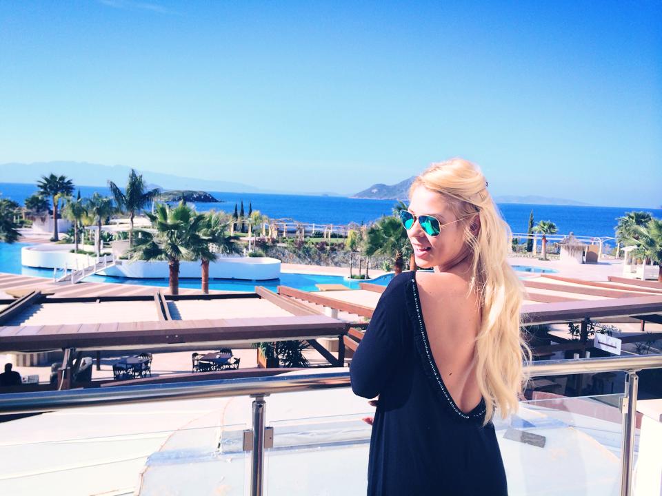 Aceasta este privelistea pe care solista o savureaza in fiecare dimineata