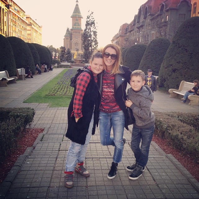 Bloggerita s-a lasat cu greu induplecata de cei doi copii ai ei pentru a le cumpara un animal de companie