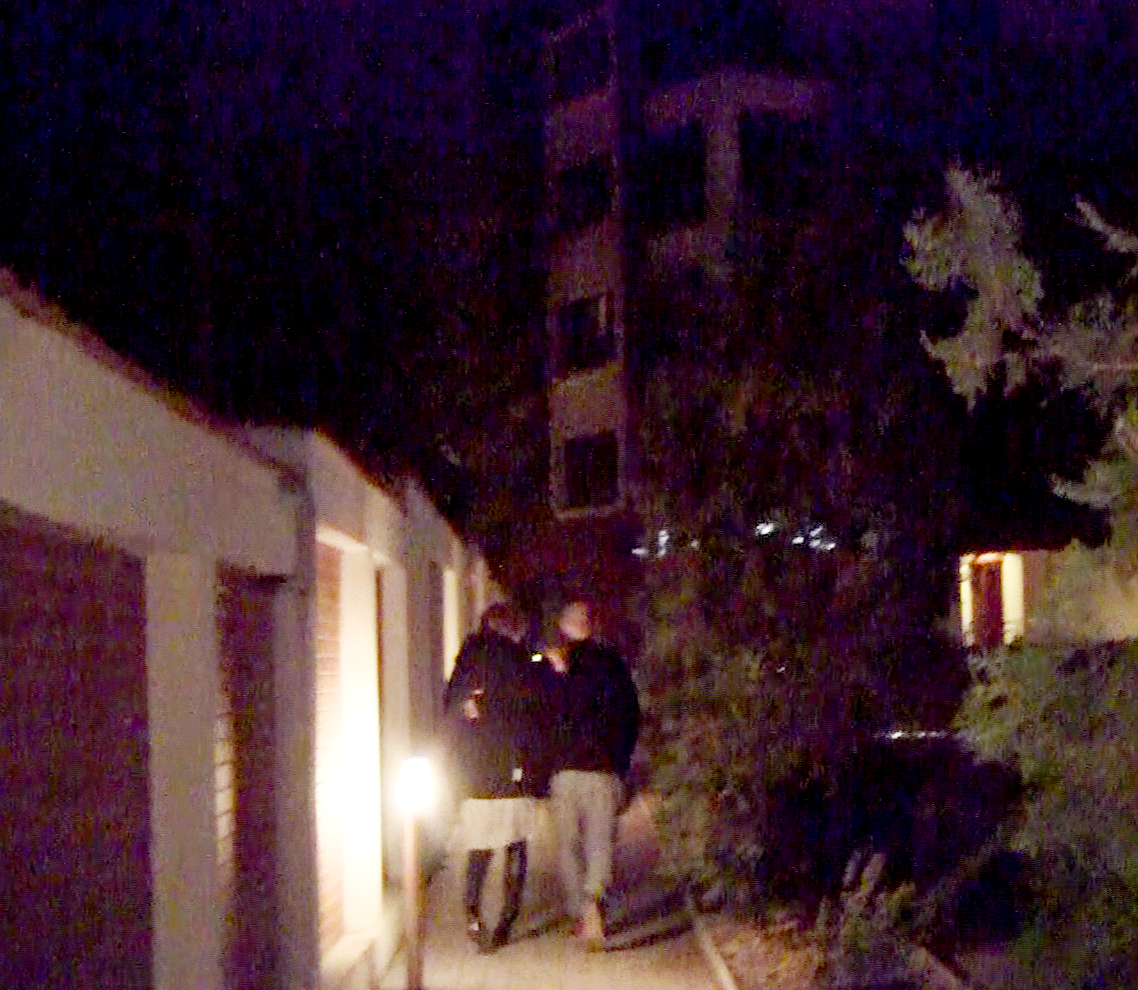 Picioarele Oanei se razvratesc si se impleticesc