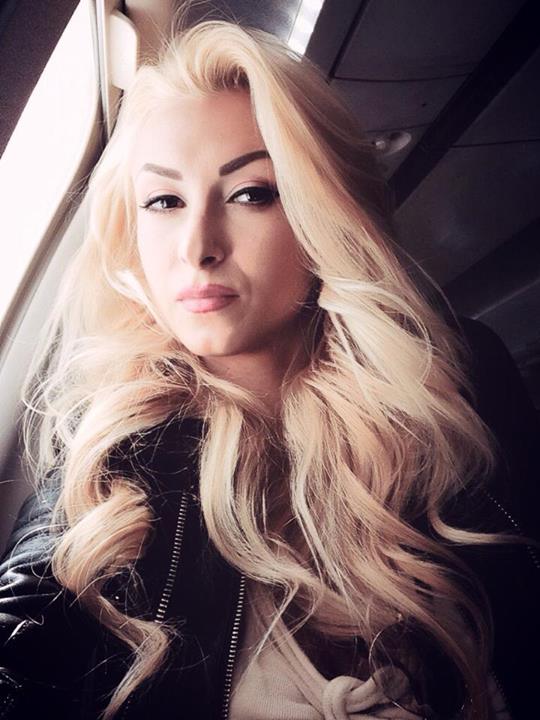 Andreea si rivala ei au avut o discutie despre situatia ciudata in care se aflau amandoua