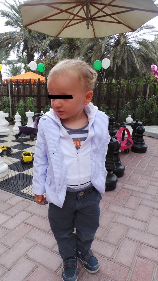 Fiul cel mic seamana leit cu mama lui