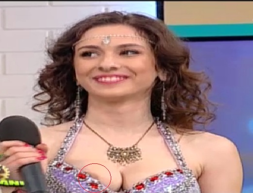 Tinerei i-a iesit afara un san, in timp ce dansa