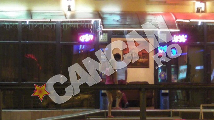 Jean de la Craiova intra in hotel alaturi de Beyonce de Romania