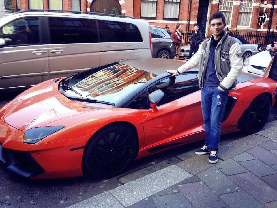 Despre Darius s-a scris ca ar fi sofer de taxi in Anglia