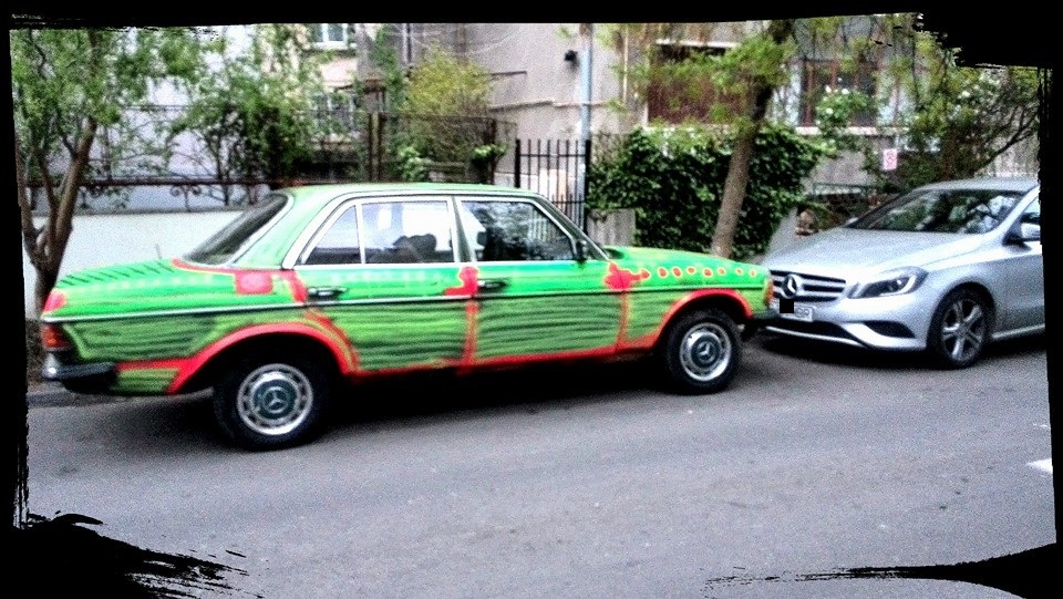 Masina Mihaelei Cernea si a sotului sau, Costin, face furori in trafic