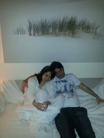 Aceasta este singura fotografie in care Moni-k apare alaturi de logodnicul ei foto: Facebook