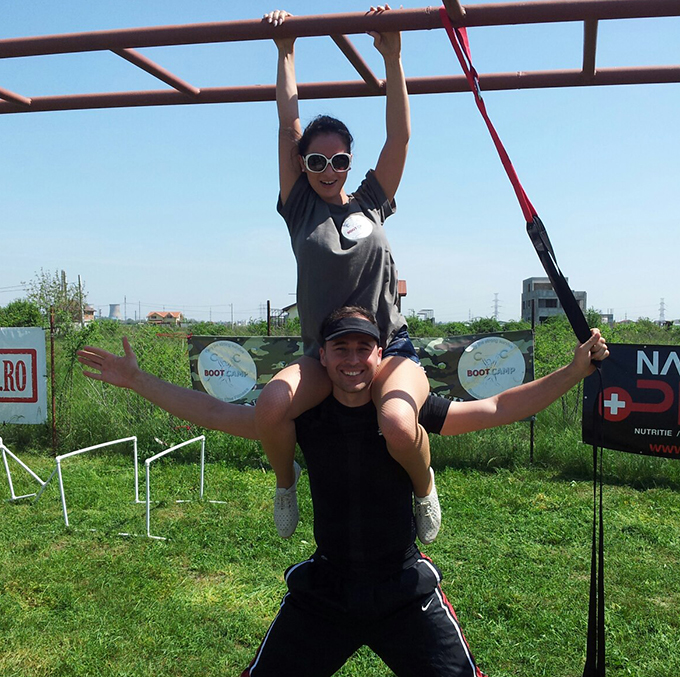 In ciuda micilor sicanari, Dinu si Deea Maxer formeaza unul dintre cele mai frumoasa cupluri din showbiz-ul nostru