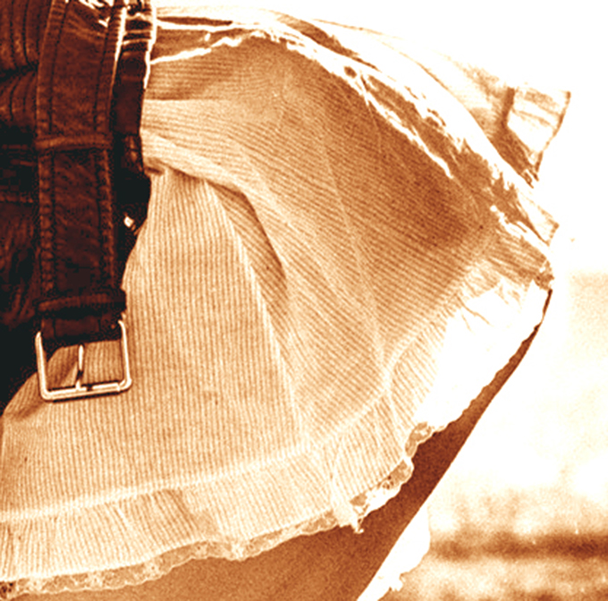 Fanii au sesizat imediat ca artistei i se vad fesele