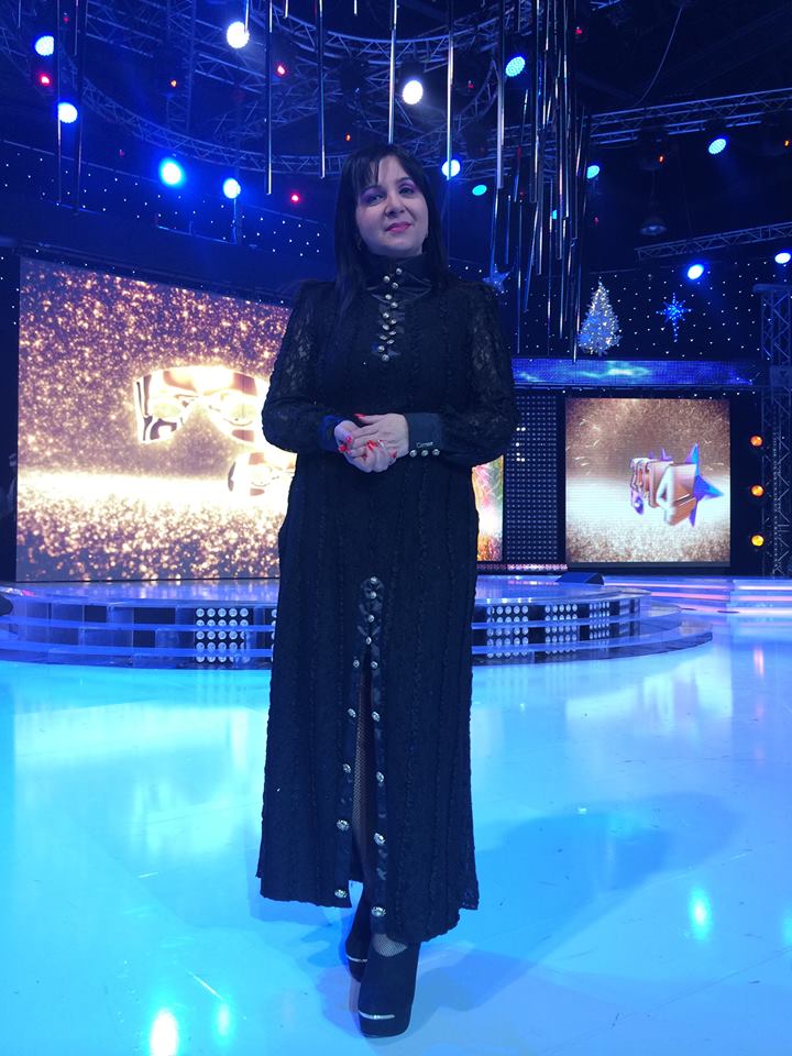 Atunci cand se afla pe scena, Carmen Serban uita de toate problemele foto: Facebook