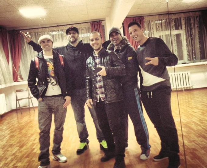 Anul trecut, baietii de la Simplu s-au intalnit pentru a pune la cale o posibila revenire a trupei. Smiley a fost singurul care a lipsit