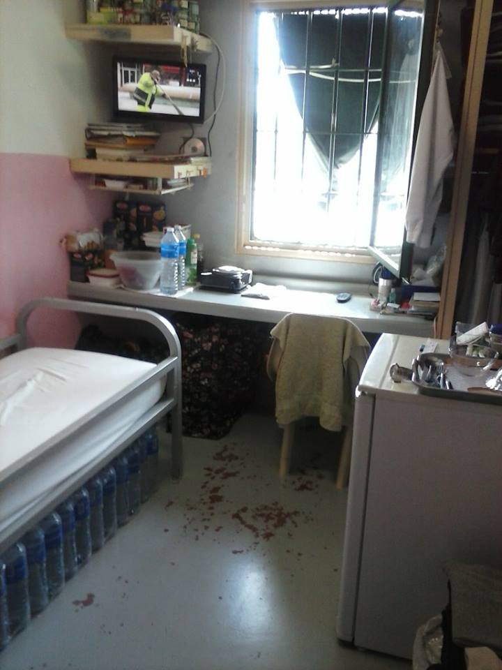 Asa arata celula in care traieste sotul Mariei Marinescu de mai bine de un an