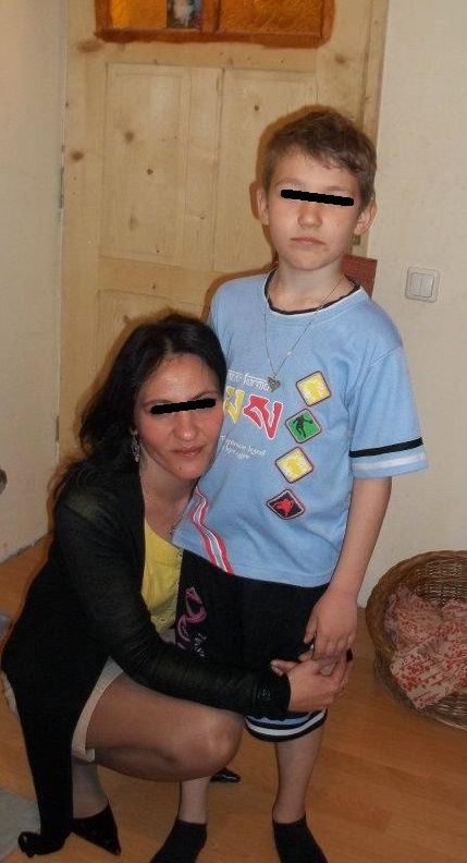 Fosta sotie a lui Pacha, alaturi de Pablo, baietelul lor foto: Facebook