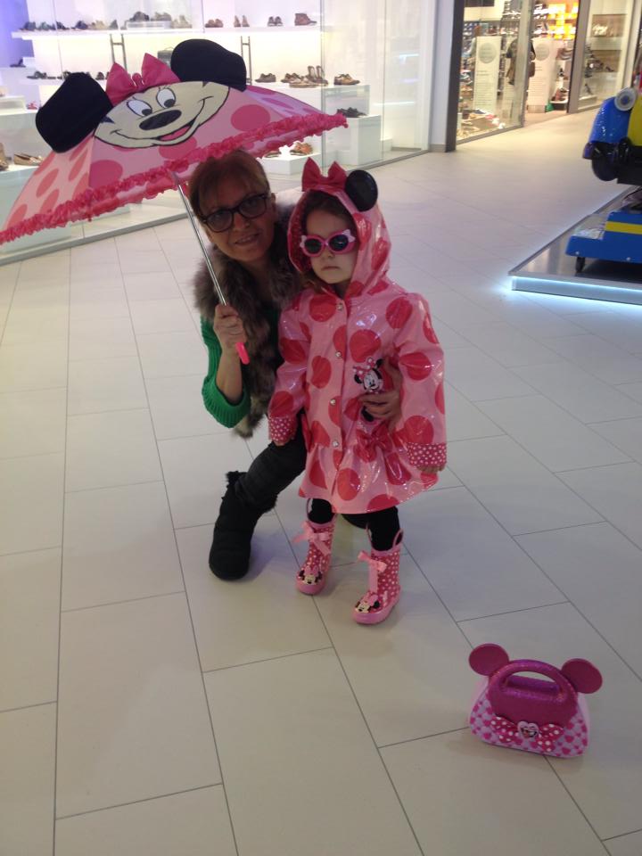 Sienna se intelege foarte bine cu bunica sa