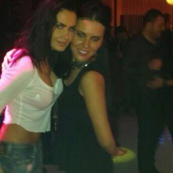 Raluca si Zavo se cunosc de aproximativ zece ani, de la inceputul relatiei dintre Oana si Pepe