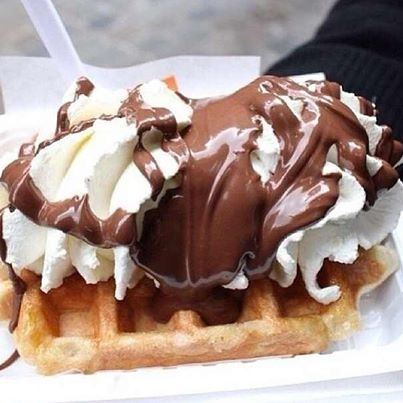 Elena Gheorghe ar face orice numai sa nu trebuiasca sa renunte la dulciuri