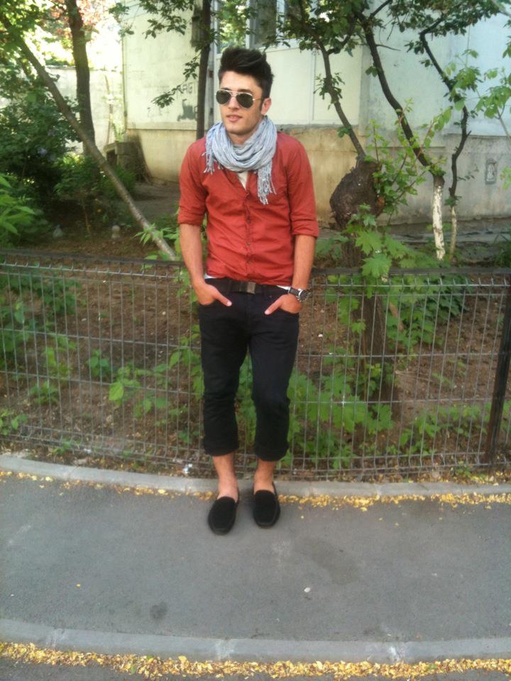 Denis avea un viitor stralucit in fotbal, fiind laudat de toti antrenorii sai