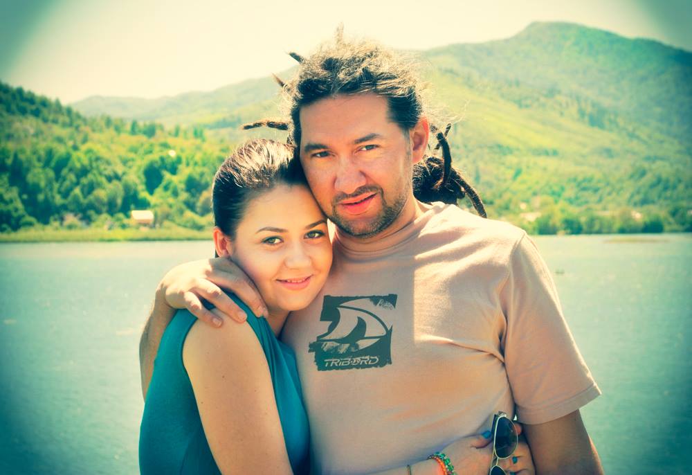 Familia lui Bogdan Negroiu s-a marit cu un membru nou, dupa ce el si logodnica lui au devenit parintii Nataliei