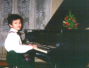 Ionut a ramas orfan de tata cand avea numai trei ani si jumatate