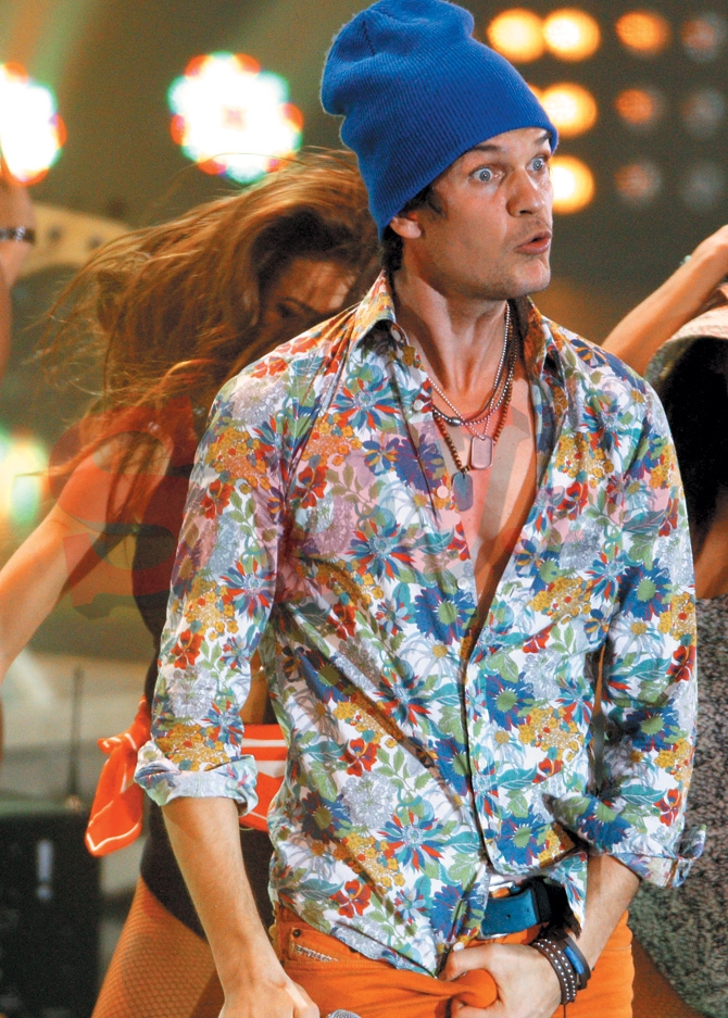 Tudor Chirila a facut un spectacol erotic pe scena