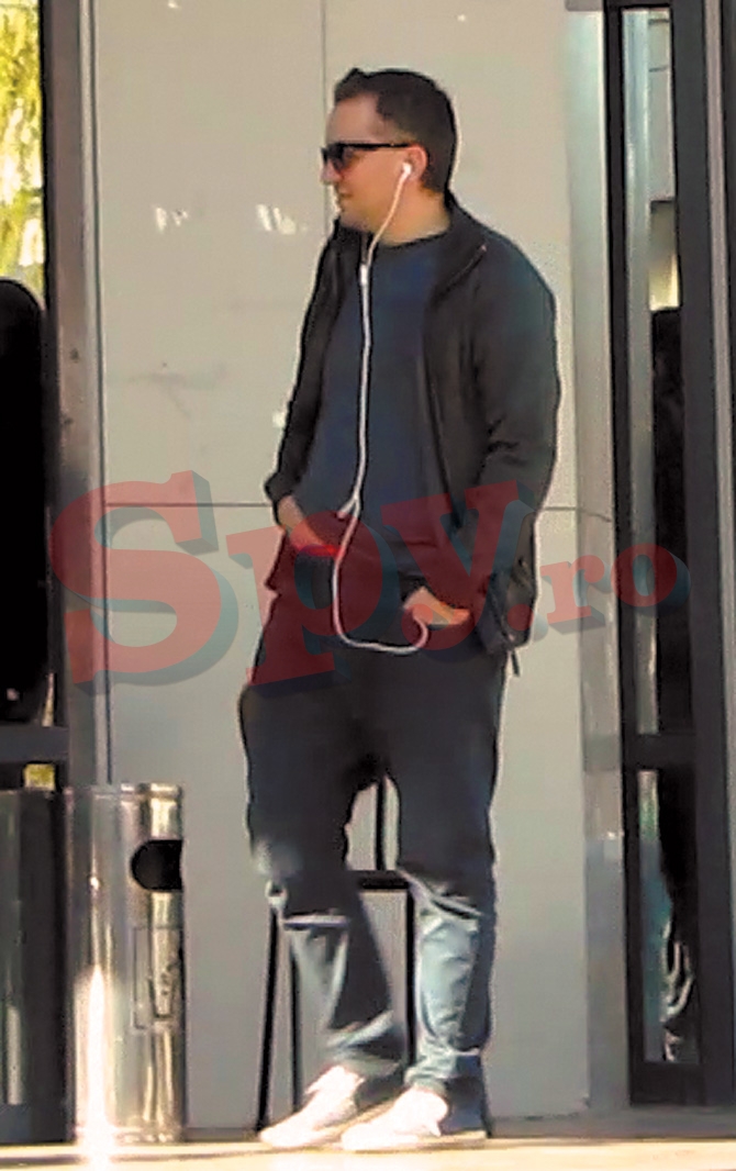 Florin Grozea si-a bagat mana in pantaloni