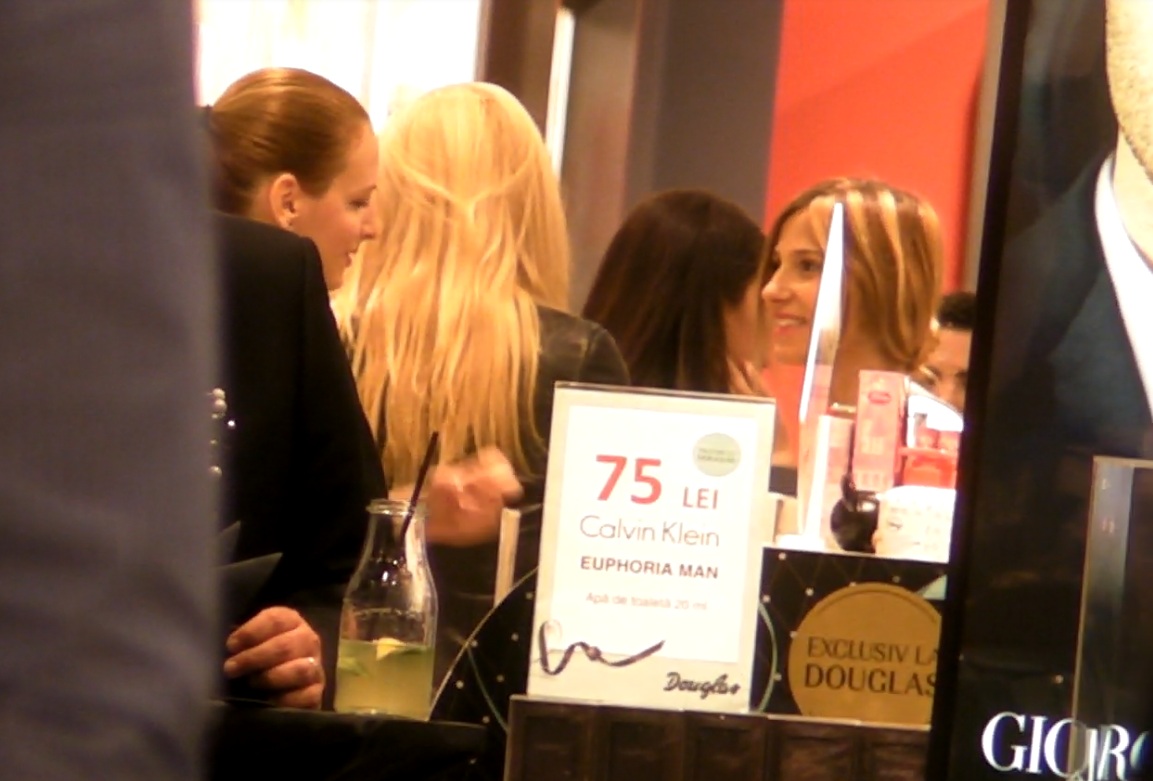 Proaspata mamica radiaza de fericire