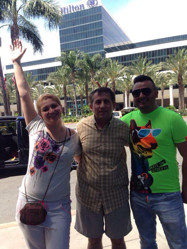 Liviu Guta e insotit peste tot de Branko, unul dinrte cei mai vechi organizatori de spectacole din SUA