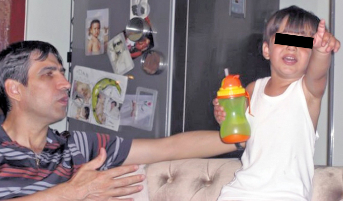 Piti, alaturi de Edan - baietelul rezultat din relatia extraconjugala cu Vica