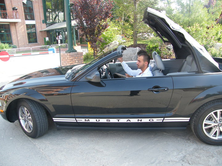 Flavian este baiat de bani gata, familia lui fiind foarte instarita