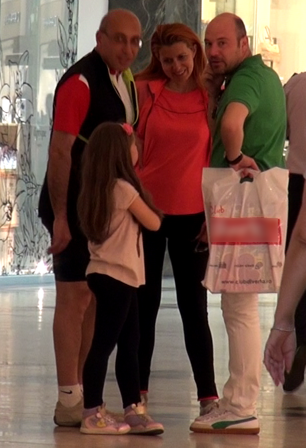 Prietenii au fost vrajiti de frumusetea Teodorei