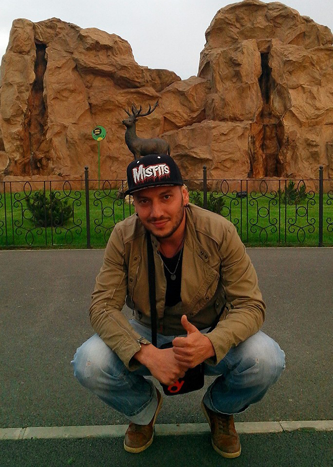 Nick este hotarat sa revina pe scena