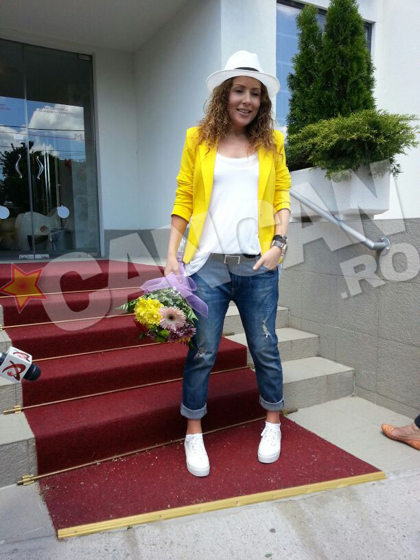 Carmen Bruma este intr-o forma de invidiat, la doar cateva zile dupa ce a nascut