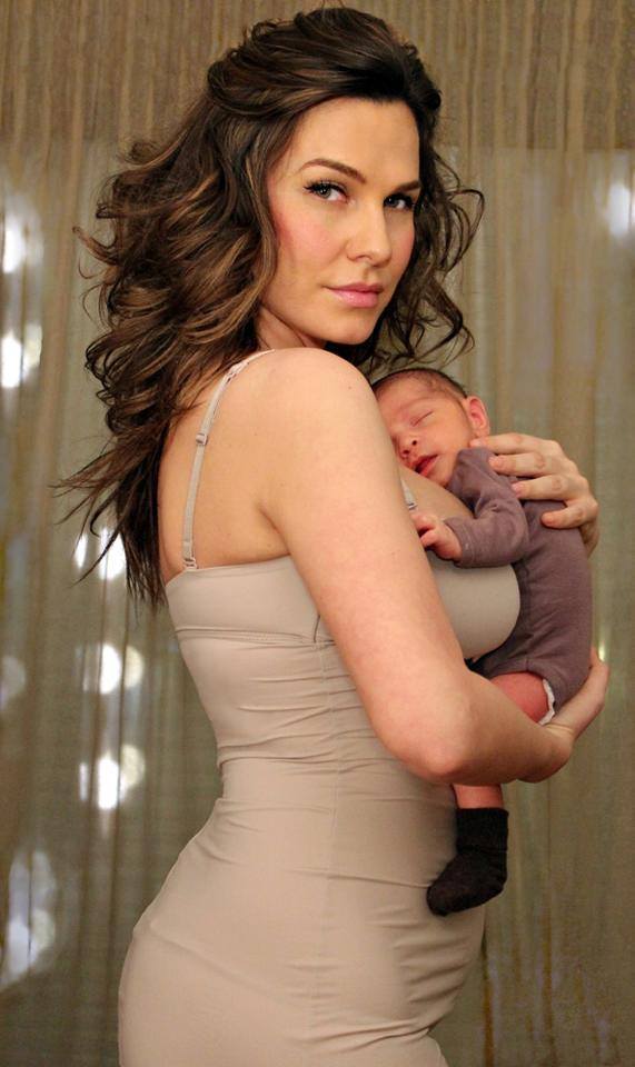 Anna Lesko a nascut pe 30 martie