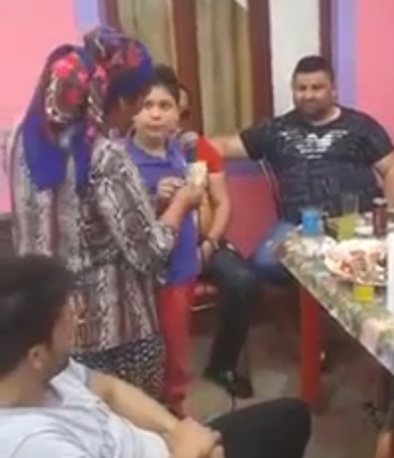 Roberto il imita perfect pe Salam