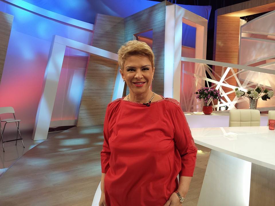 Inainte de a avea propria emisiune, Teo a vandut sticlarie intr-un magazin din Bucuresti