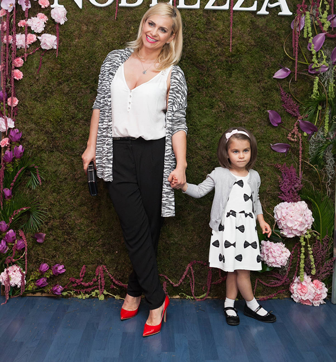 Paula Chirila si fiica ei au venit impreuna la evenimentul monden