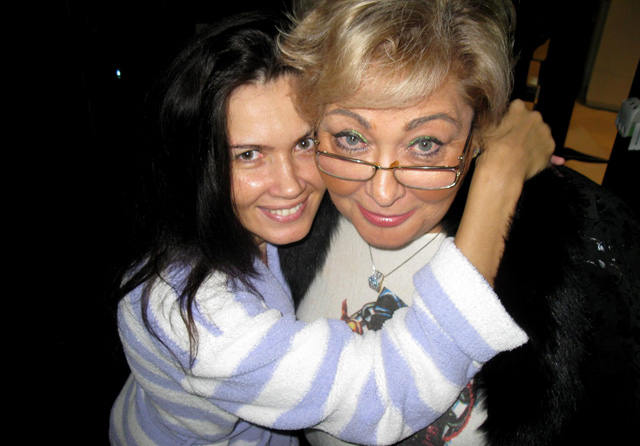 Oana Zavoranu si mama ei au fost certate o lunga perioada de timp, iar vrajitoarele puneau paie pe foc