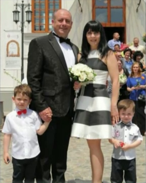 Emil Mitrache a stat acasa in concediu de paternitate