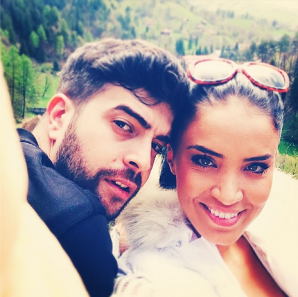 Adelina este foarte fericita langa Speak si nu prea pare sa ii mai pese de suferinta fostului ei sot